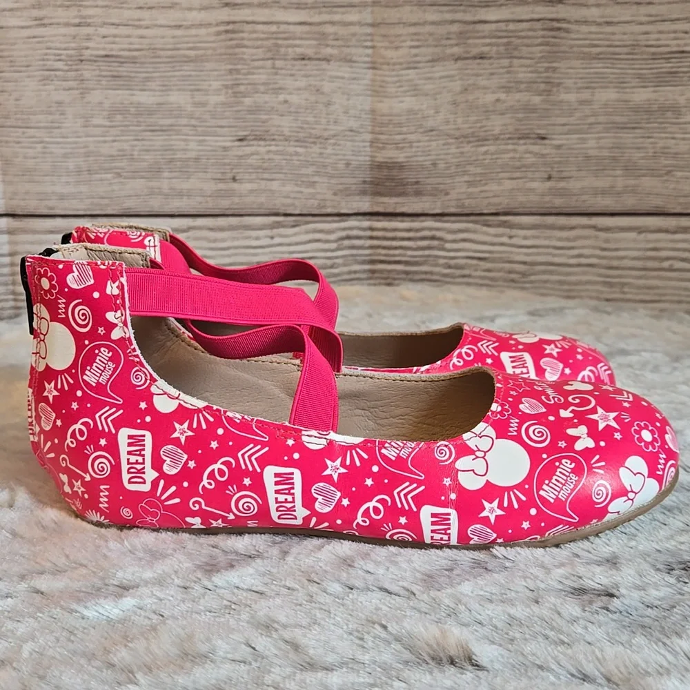 Monkey Feet Pink/White Disney Flat Shoes, Little Girls 6-7Y, Great Condition